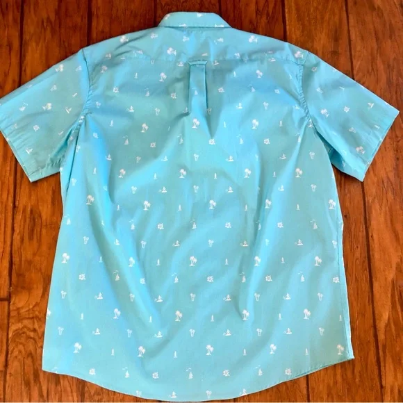 Men’s IZOD Classic Saltwater Breeze Printed Aqua Short Sleeve Button-Up Shirt - Picture 5 of 10